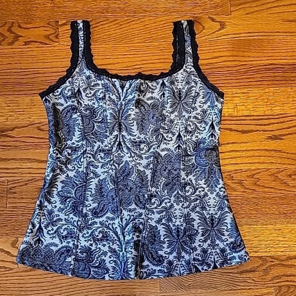 White House Black Market Top - Picture 2 of 4